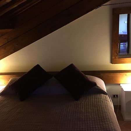 Guest House Dimora Fiorita Serracapriola Værelse billede